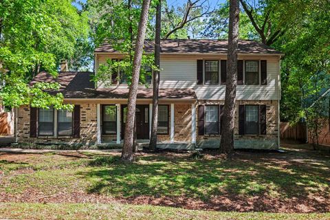 Photo of 34 E Wandering Oak Drive, The Woodlands, TX 77381 (MLS # 48992034)