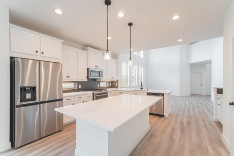 Photo of 17914 Purple Amaranth, Conroe, TX 77385 (MLS # 48597748)