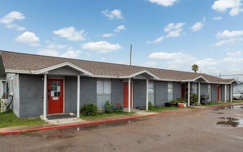 Photo of 1010 Behmann St, Corpus Christi, TX 78418 (MLS # 72812976)