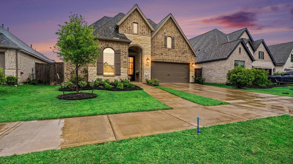 Photo of 12322 Palmetto Drive, Mont Belvieu, TX 77523 (MLS # 22313696)