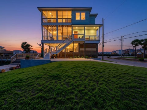 Photo of 1001 Bamar Lane, Galveston, TX 77554 (MLS # 33004413)