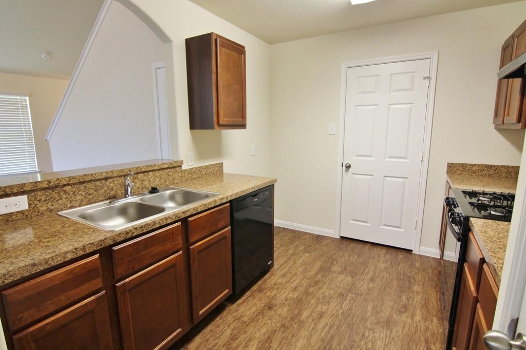 Photo of 5807 Santa Cecilia Lane, Houston, TX 77017 (MLS # 30519681)