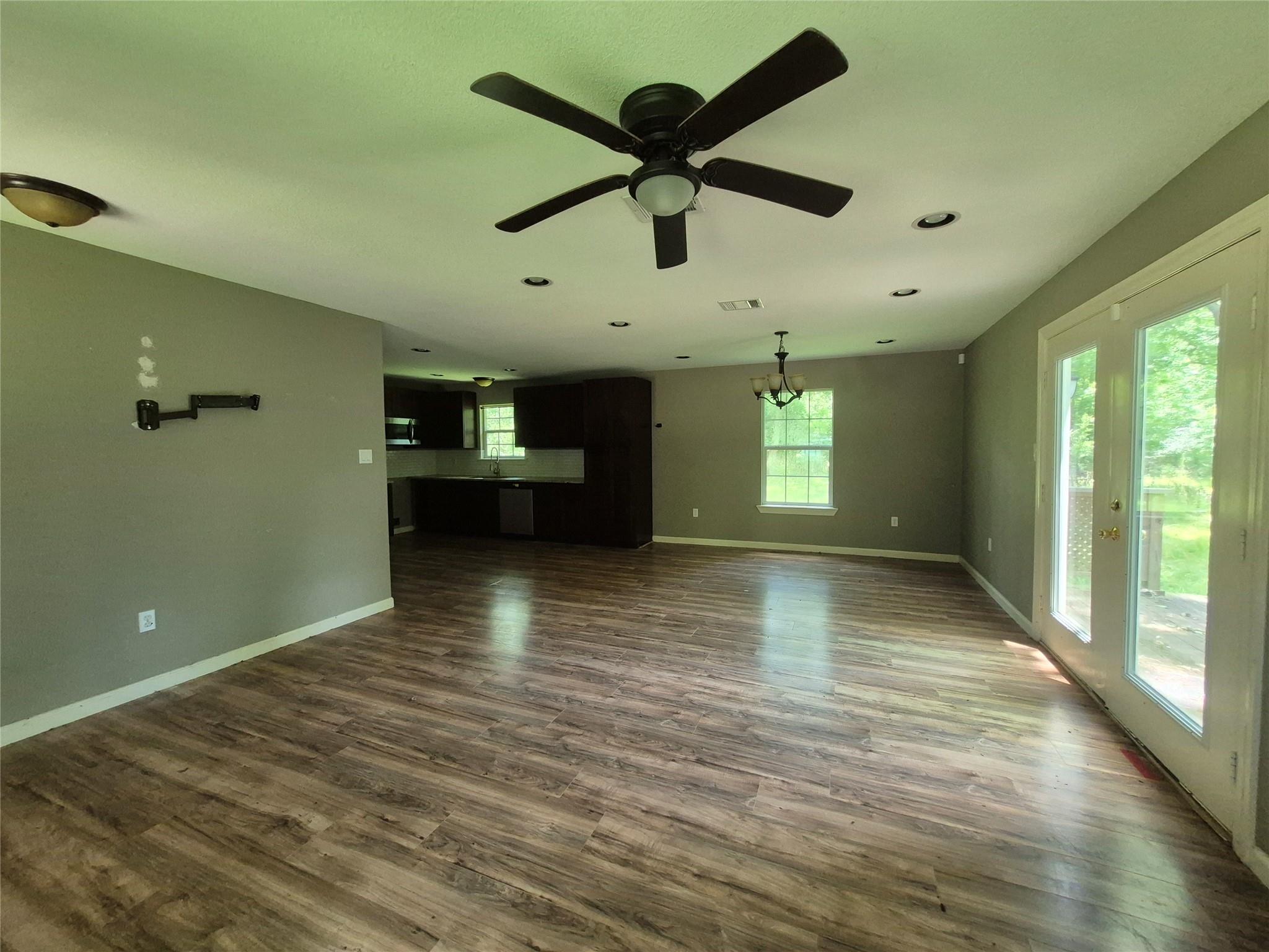 6197 County Road 2252