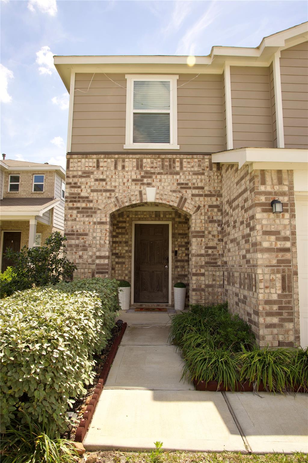 25219 Sierra Manor Court