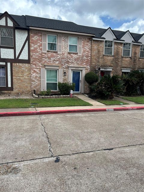 Townhouse For Sale - 20333 Fieldtree Drive<br/> Humble, TX 77338