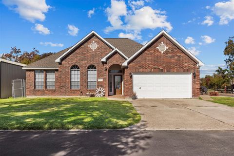 8015 Bayview Drive Beach City TX 77523