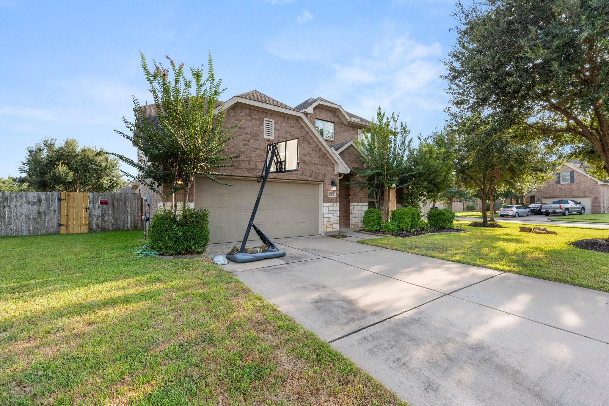 25915 Lockspur Court