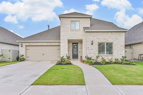 Photo of 5010 Walnut Grove Lane, Manvel, TX 77578 (MLS # 73357691)