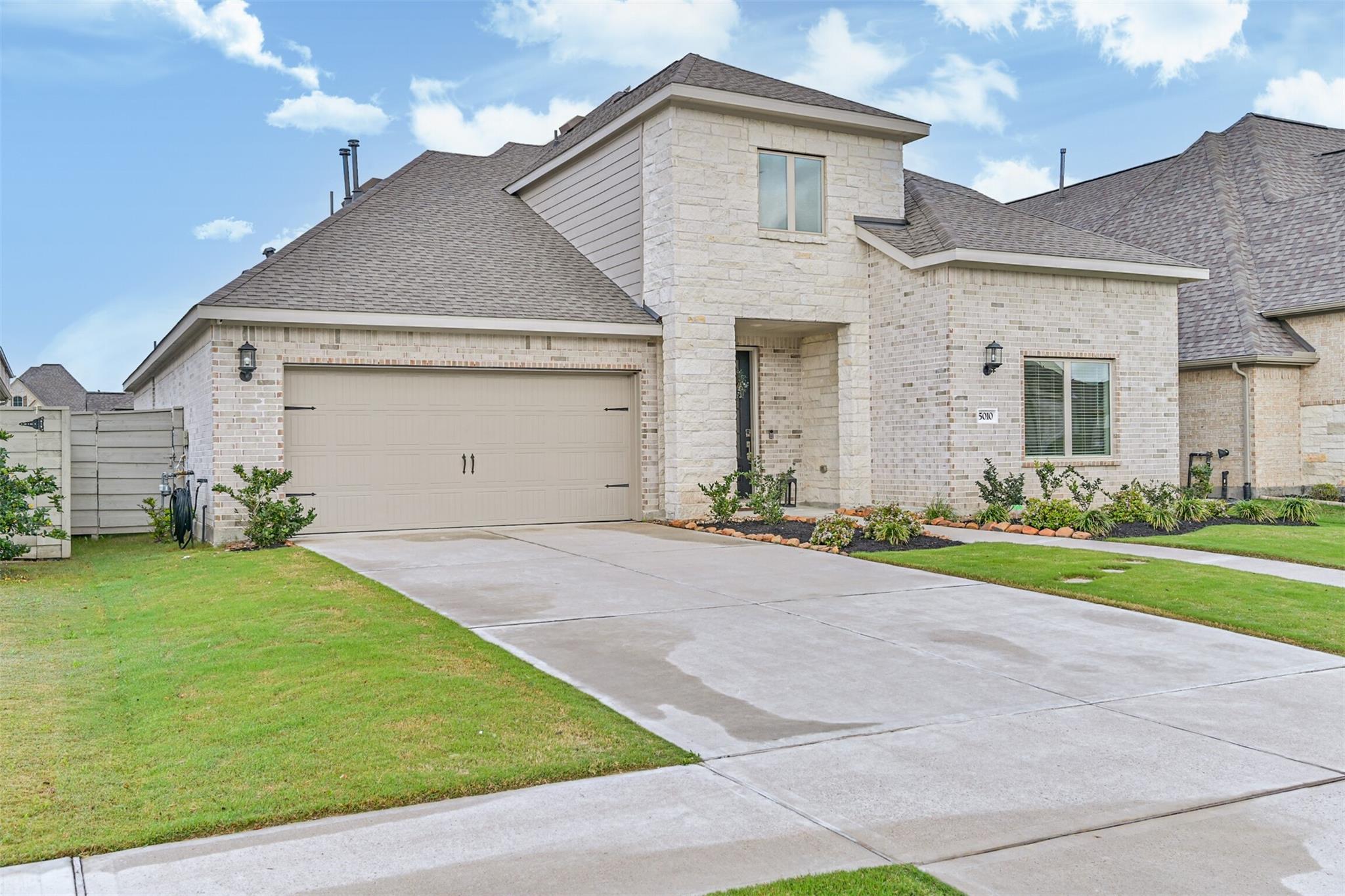 5010 Walnut Grove Lane