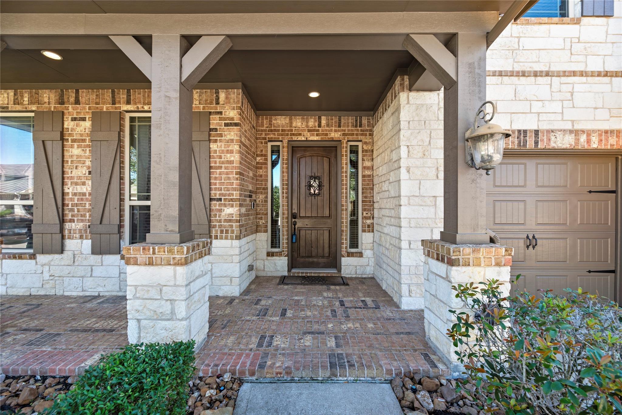 10037 Easton Sky Lane