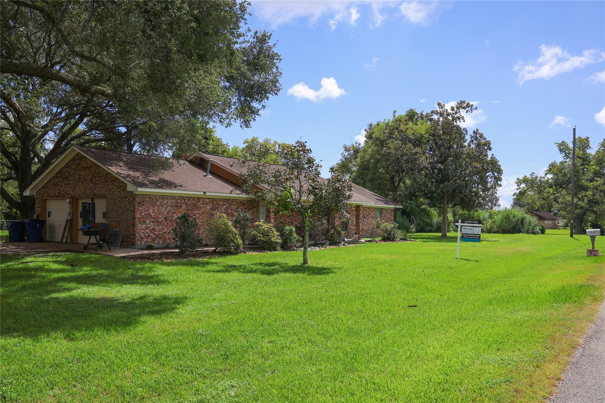 318 Peach Point