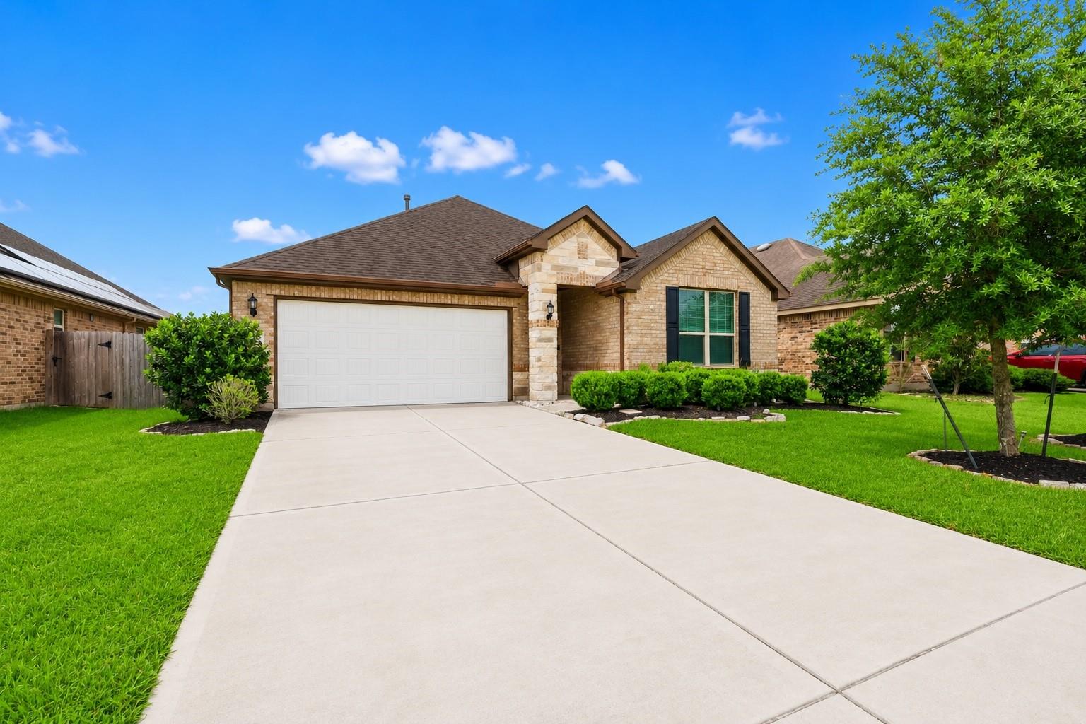 2327 Cherrington Woods Lane