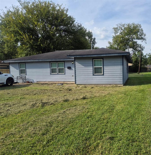 Photo of 7350 Scotts Drive, Beaumont, TX 77708 (MLS # 46290293)