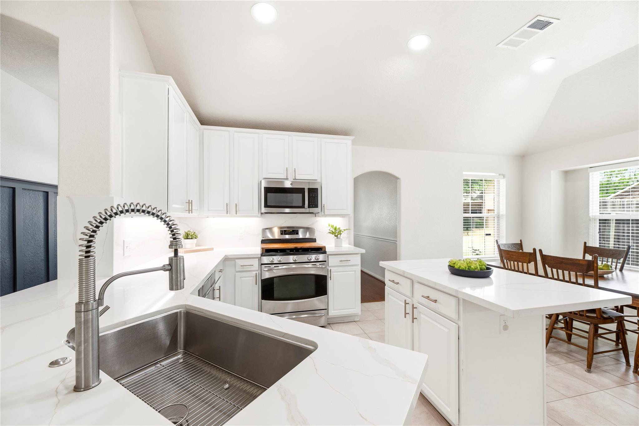 4039 Dell Lane