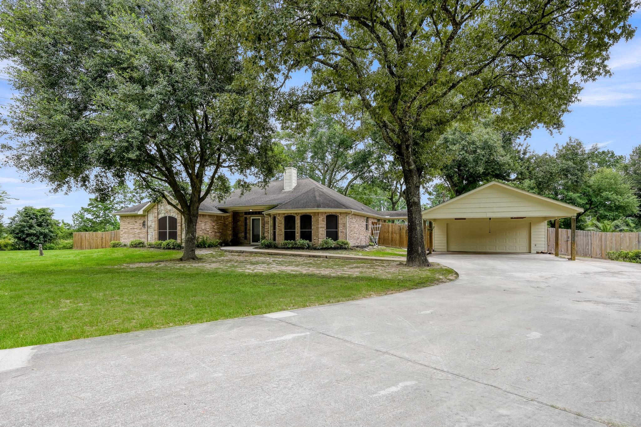 20110 Oakwood Court