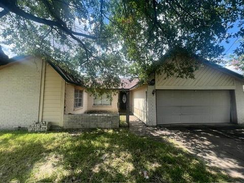Photo of 14826 Easingwold Drive, Houston, TX 77015 (MLS # 75218858)