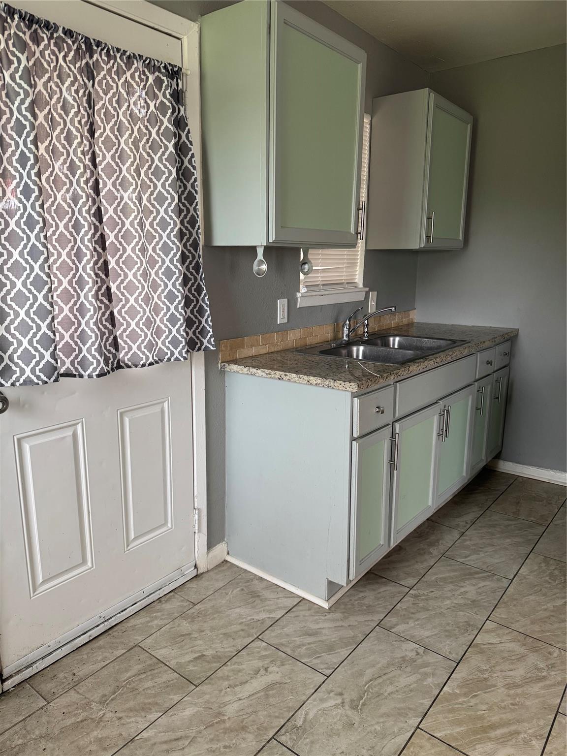 604 Wilson Road 8