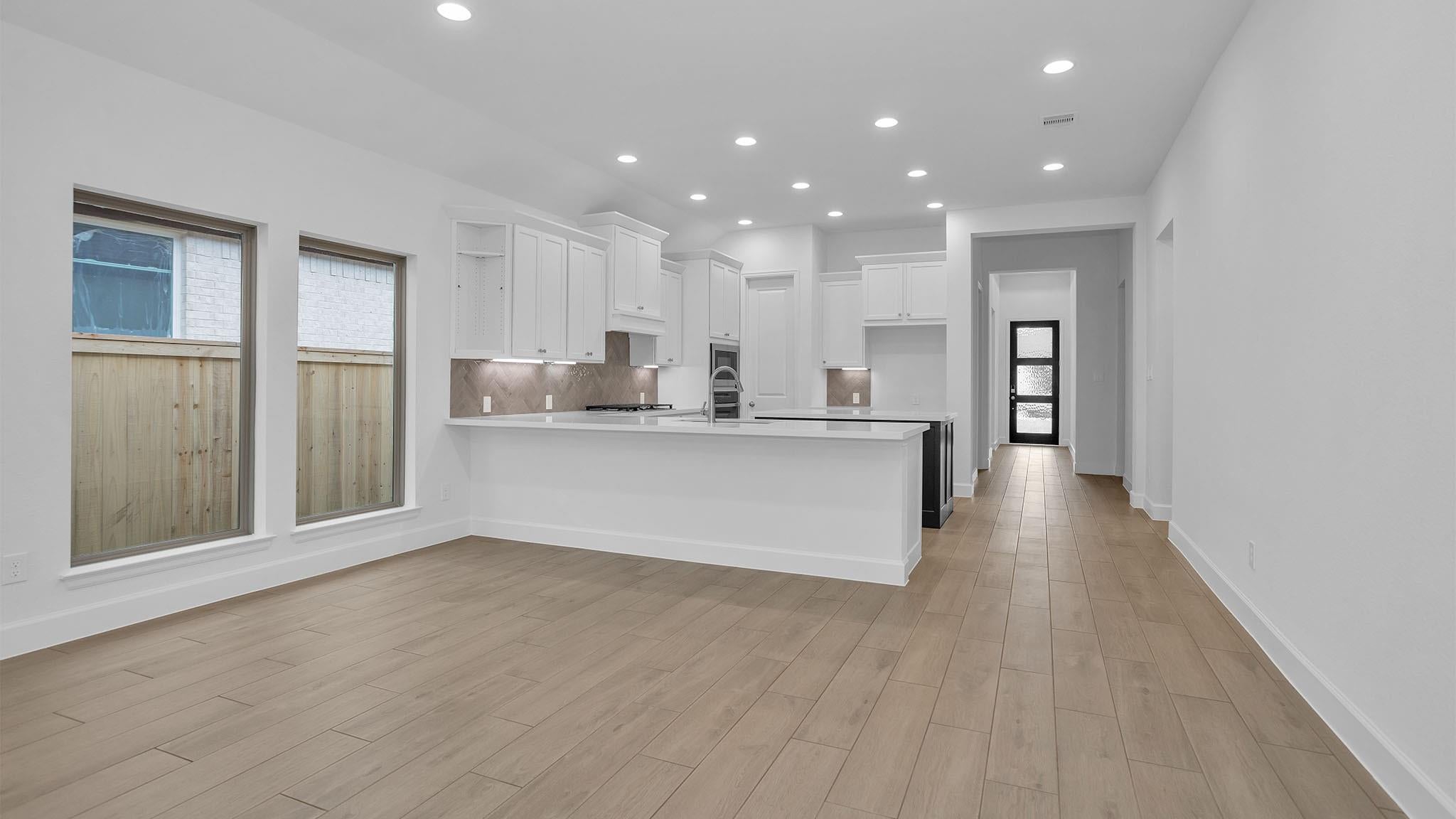 11246 White Crownbeard Drive
