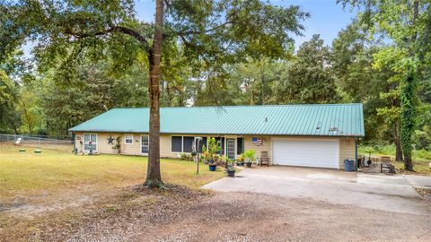 Photo of 879 Interstate 45 S, Huntsville, TX 77340 (MLS # 68215824)