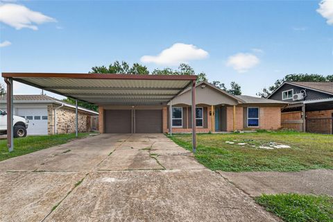 Photo of 2609 Raspberry Lane, Pasadena, TX 77502 (MLS # 71004046)