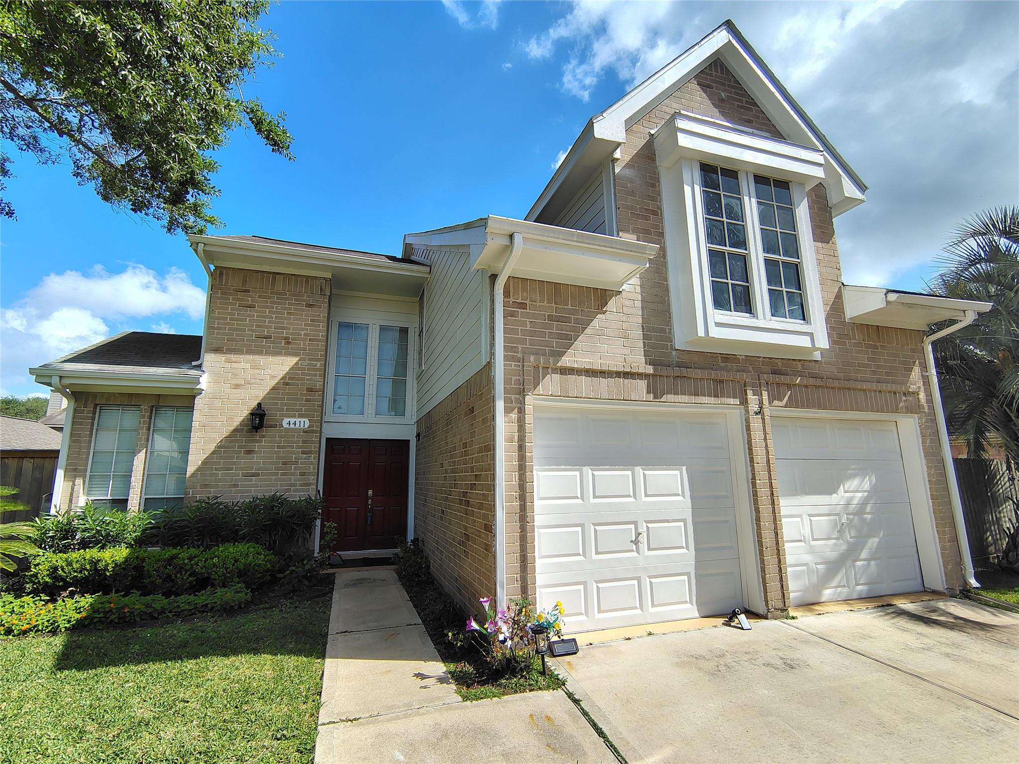 4411 Waterfall Way