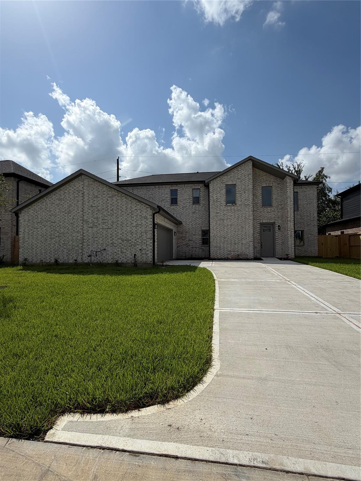 2619 Liguria Lane