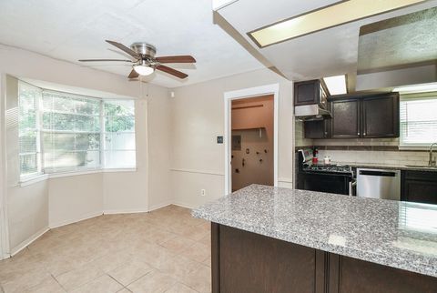 Tiny photo for 10910 Sagevale Lane, Houston, TX 77089 (MLS # 56689290)