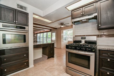 Tiny photo for 10910 Sagevale Lane, Houston, TX 77089 (MLS # 56689290)