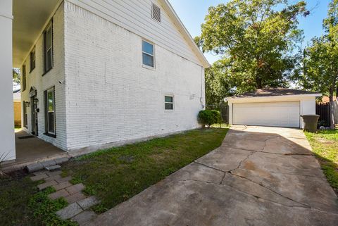 Tiny photo for 10910 Sagevale Lane, Houston, TX 77089 (MLS # 56689290)