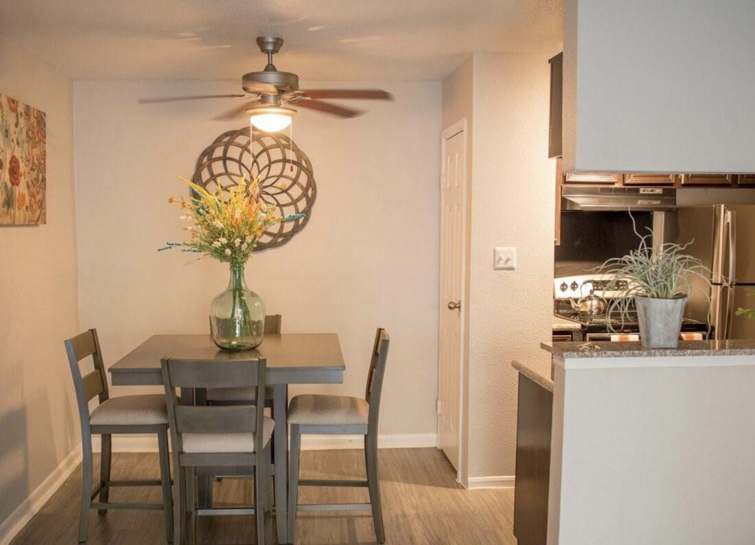 2801 N Broadmead 602