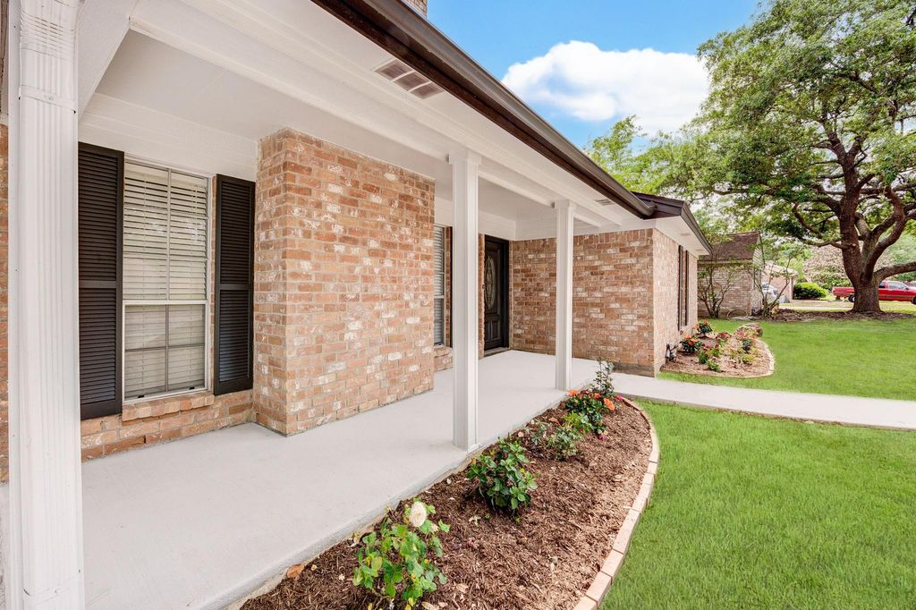 Photo of 20126 Salzburg Lane, Humble, TX 77338 (MLS # 95596057)