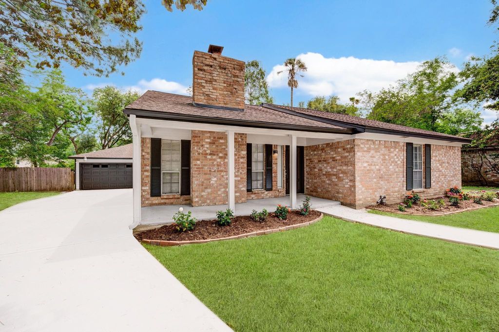 Photo of 20126 Salzburg Lane, Humble, TX 77338 (MLS # 95596057)