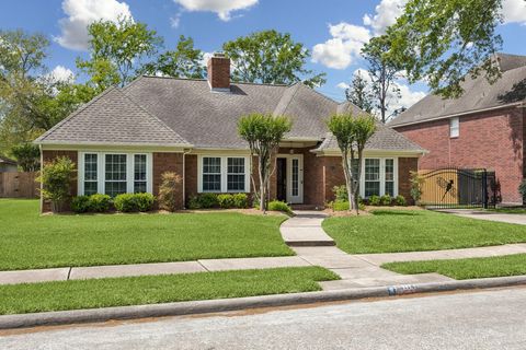 Tiny photo for 15114 Greenleaf Lane, Houston, TX 77062 (MLS # 10192537)