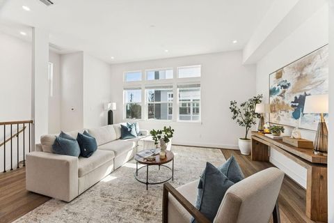 Photo of 2121 Hoskins Drive #C, Houston, TX 77080 (MLS # 6636273)