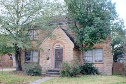 Photo of 4714 Clay Street, Houston, TX 77023 (MLS # 33986697)