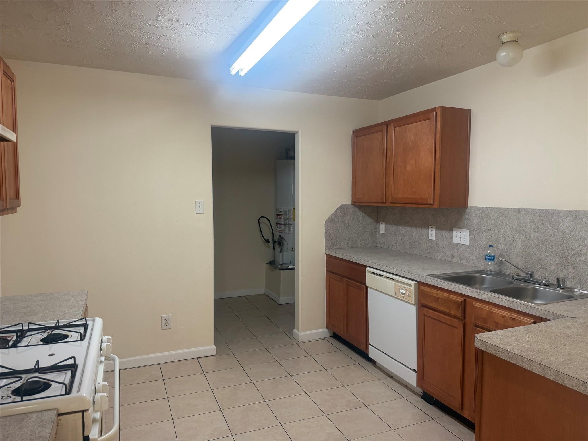 21219 Grand Linden Court