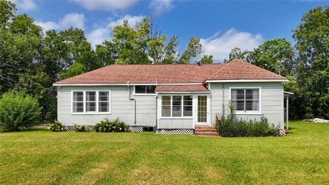 Photo of 12903 Sandpiper Road, Angleton, TX 77515 (MLS # 35418038)