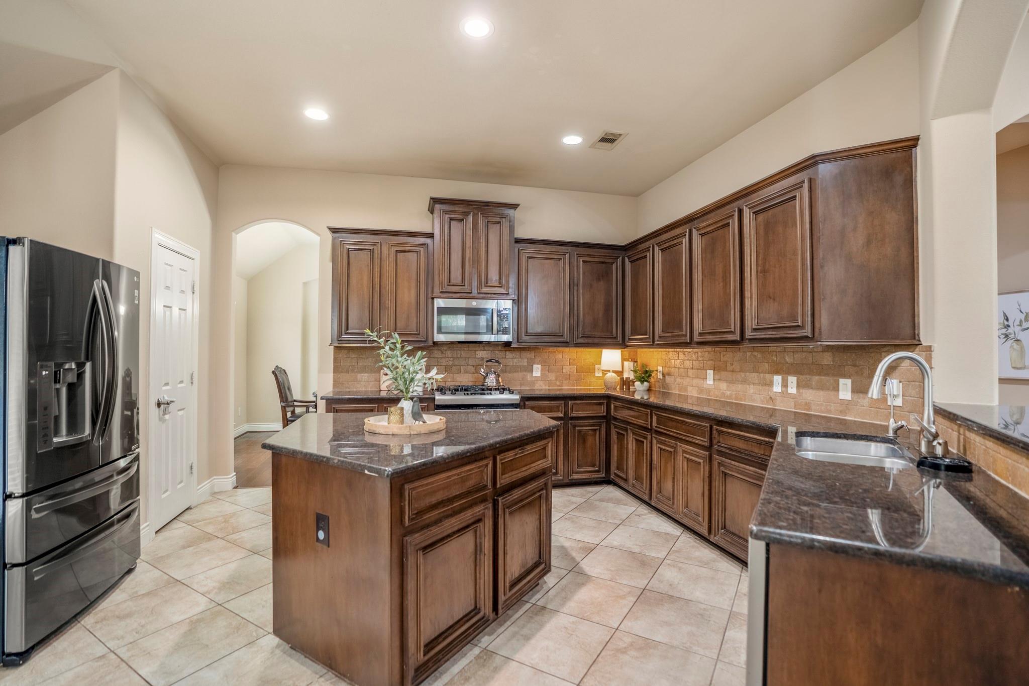 18303 Morgans Mill Court