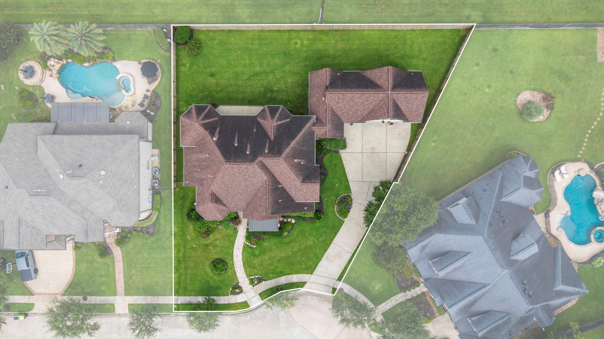 3334 Prestwick Square