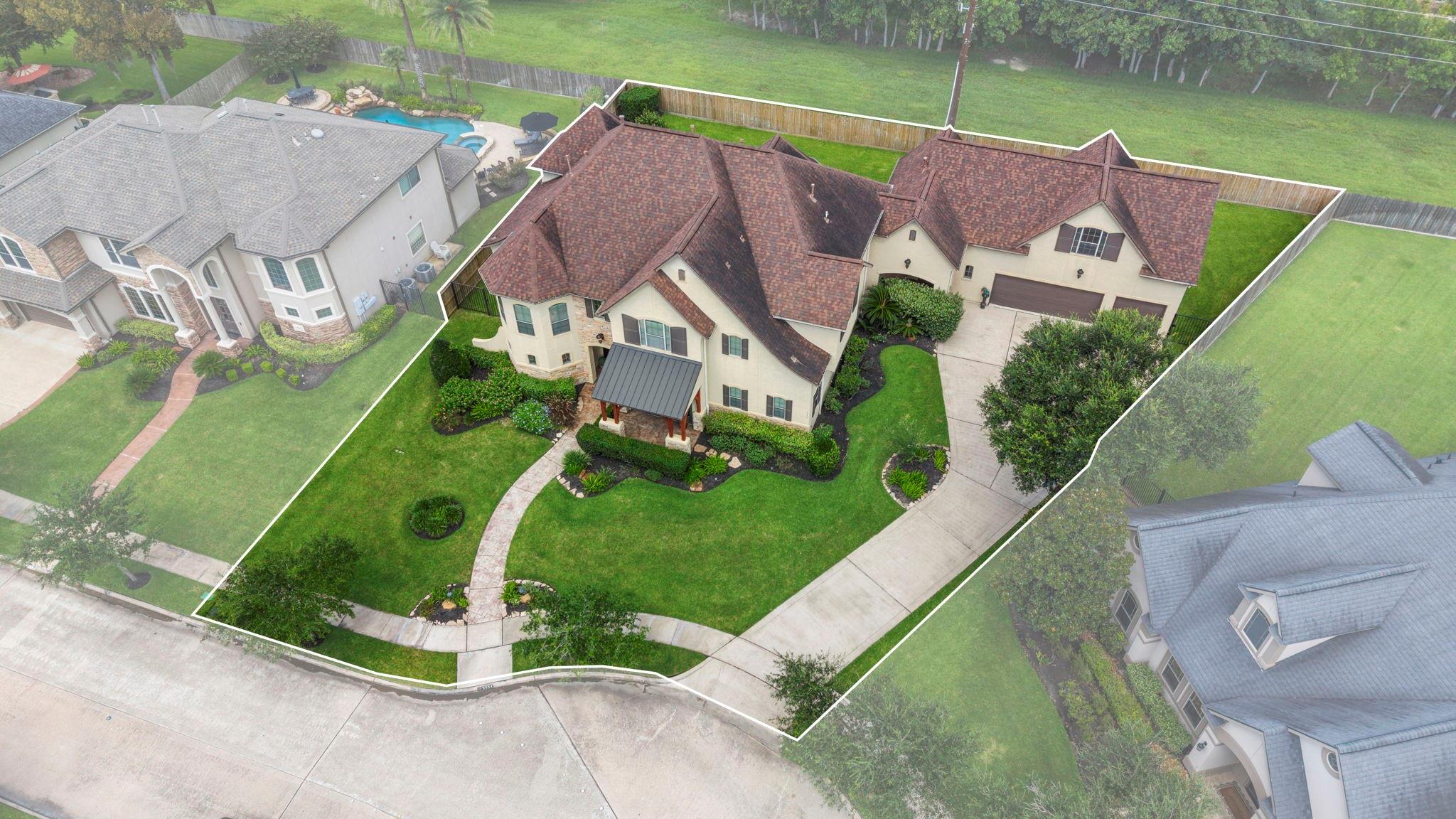 3334 Prestwick Square