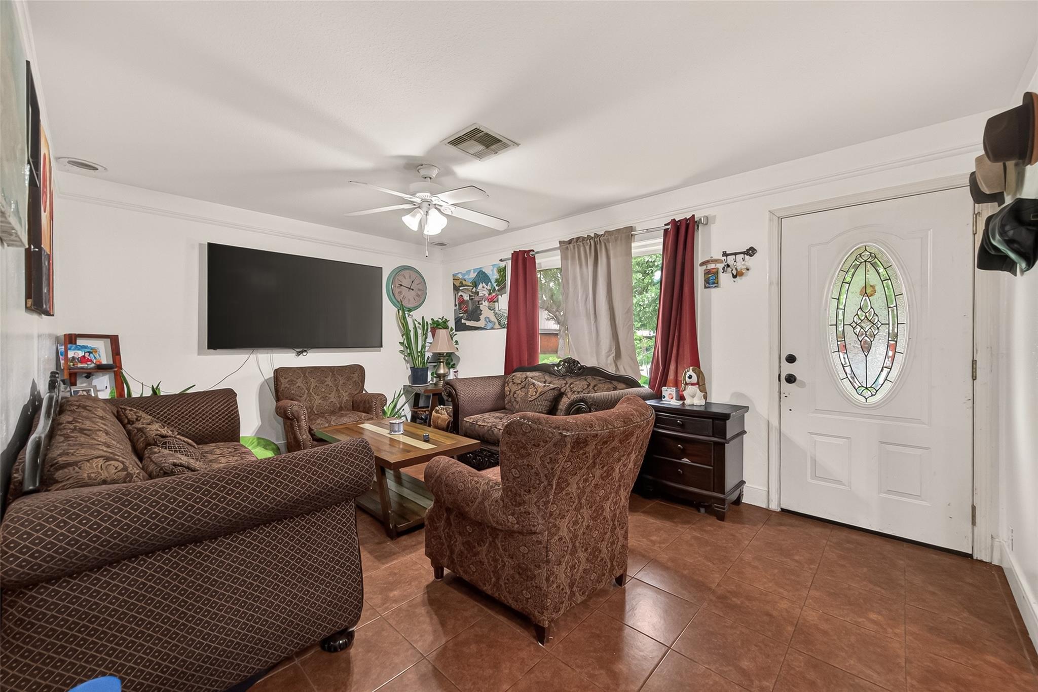 2111 Hickory Lane