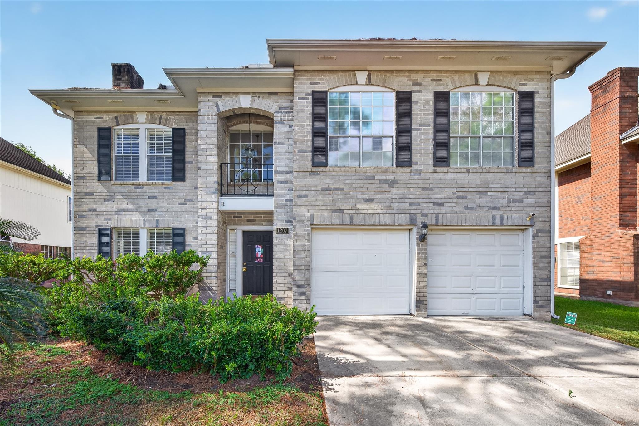 1207 Green Knoll Drive