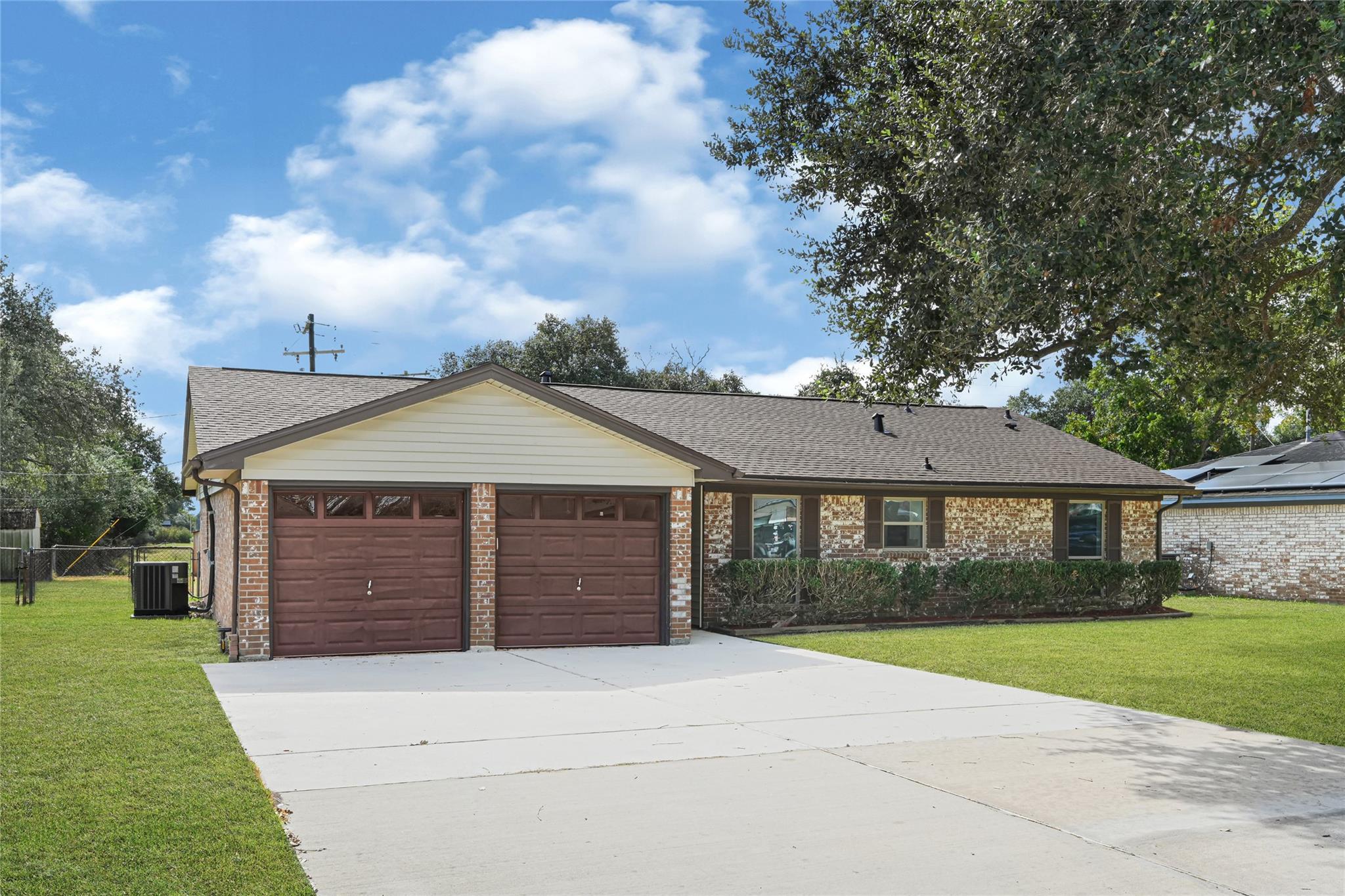 371 Windsor Square