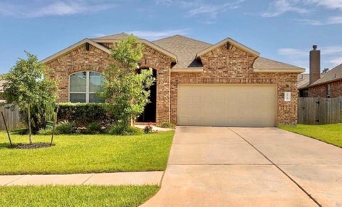 Homes For Rent - 1522 Heartwood Drive<br/> Conroe, TX 77384
