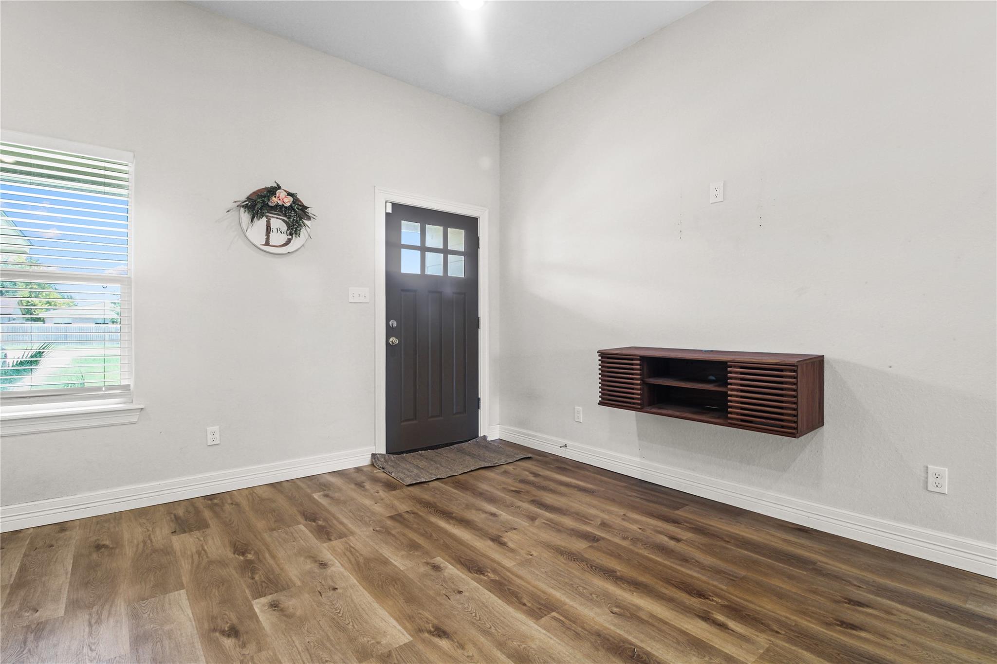1208 E Henderson Road