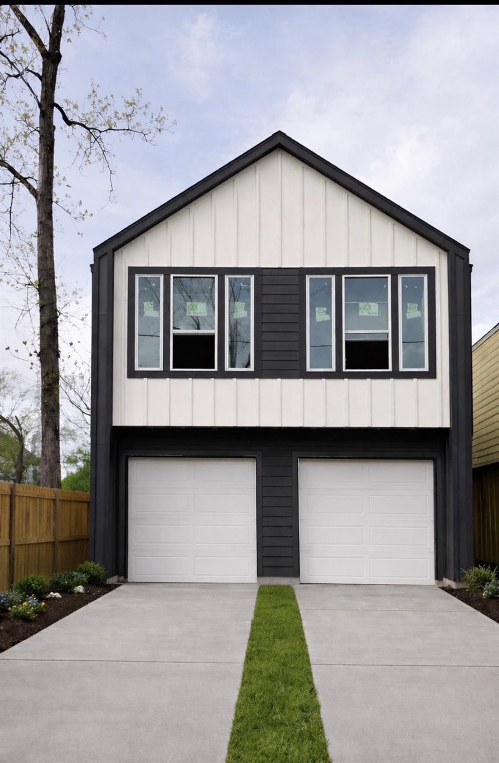 Photo of 6519 Tuskegee Street, Houston, TX 77091 (MLS # 11194601)