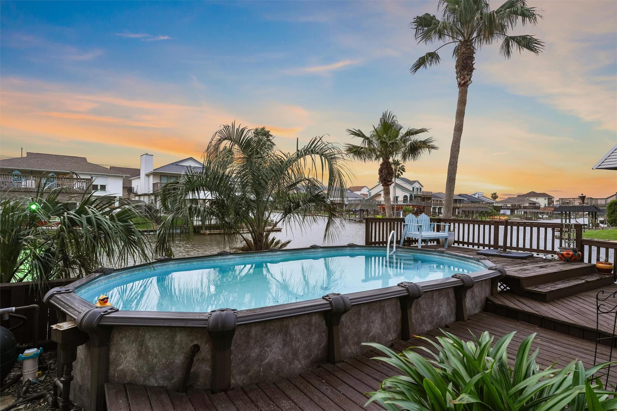 9 S Sandpiper Street