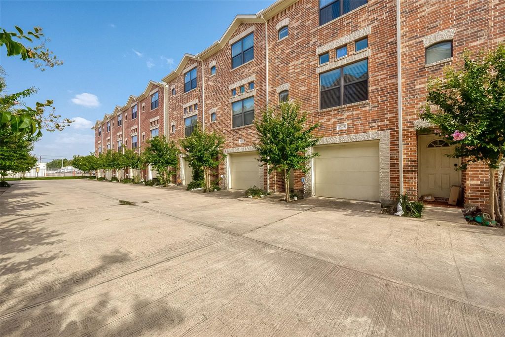 Photo of 2710 Hullsmith Drive #1503, Houston, TX 77063 (MLS # 93868065)