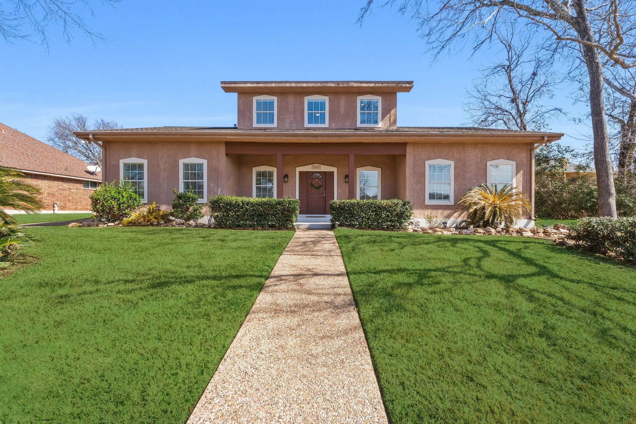 7083 Edgewater Drive