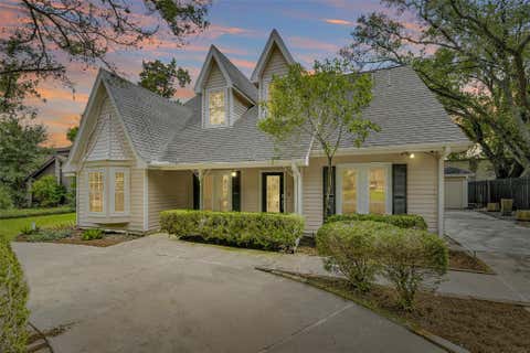 Photo of 9143 Penn Manor Ct Court, Houston, TX 77055 (MLS # 73127617)